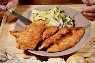 Luxusní křupavý cuketový řízek, který se vám bude rozplývat v ústech | Jednoduché vaření bez breptů