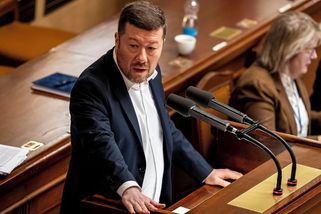 Na Okamurovo zpřísnění vůči Ukrajincům se bude čekat - Novinky