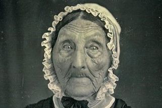 Květy | Kolik dětí je moc dětí, kladou si otázku lékaři. Rekordní příběh Valentiny Vassiljevové je udivuje dodnes