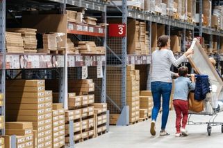 Zákaz vstupu dětí do 10 let do IKEA se šíří internetem. Mluvčí vysvětlila situaci