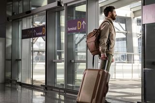 Problém s kufry na Ruzyni je pochopitelný a měli bychom ho tolerovat - Médium.cz