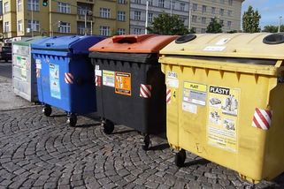 Musíte jim to dát přímo pod nos. Obce vymýšlejí, jak přimět lidi více třídit odpad - Novinky