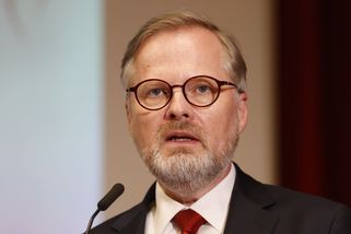 Fialovo „zapomenuté“ konto: Premiér nepřiznal téměř milion - Seznam Zprávy