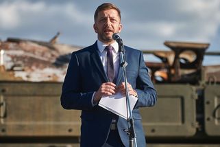 Rakušan zapomněl, že není kapitán sportovního mužstva ani vlády - Médium.cz