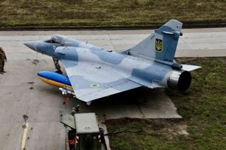 securitymagazin.cz/defence/mirage-20005f-su34-fab-aasm-hammer-1404074083.html
