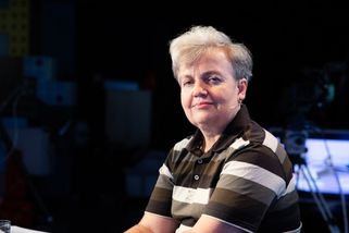 Máme se v Česku parádně, napsala Drábová. Debata plná zášti odhalila její vysoký plat, reagoval i Kalousek