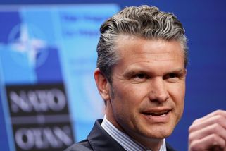 Pentagon svolal stovky generálů a admirálů na urgentní mimořádný mítink. Nikdo neví proč - Novinky