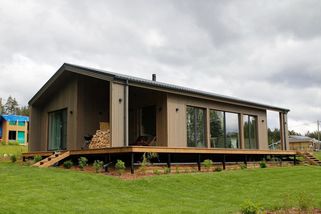 Dům, který má 33 m2, může stát na pozemku bez infrastruktury