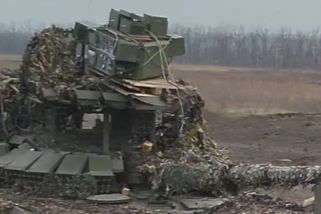 Ukrajinci zajali ruský tank s podivnou soupravou na střeše. Nepomohla mu - Seznam Zprávy