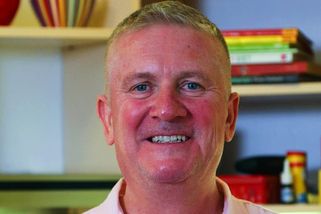 Soutěžícím v Prostřeno! je na zvracení z ústřic. Tomáš by dal nejraději soupeři pěstí mezi oči