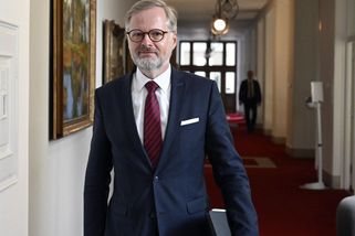 Premiér Petr Fiala vyrazil na Ještěd: Lidé nevěřili vlastním očím, z jeho oblečení si budou utahovat ještě dlouho - Super.cz