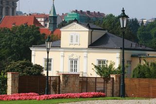 Prezident nakupuje „běžný“ nábytek. Úpravy Lumbeho vily vyjdou do 2,2 milionu - Novinky