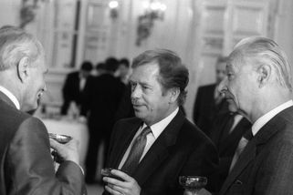 Amnestie 1990: Den, kdy Havel otevřel brány věznic a Česko zachvátila vlna zločinu