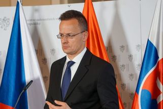 Snad nebude vláda donášet Kremlu, rýpl si Fiala kvůli Maďarům. Volební boj, míní Doksanský