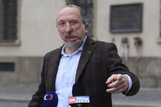 Klaus junior: Zeman pět minut před smrtí by byl 10...