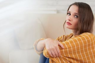 Pavla (30): Na rodičovské jsem ztratila svobodu i poslední zbytky hrdosti. Manžel mi vyčítá i lízátko pro syna