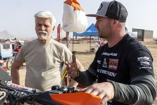 FOTO: Prezident Pavel je na Dakaru ve svém živlu - Novinky