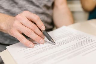 Zákaz návštěv, zákaz zvířat. Tisíce pronajímatelů tlačí do smluv nesmysly - Seznam Zprávy