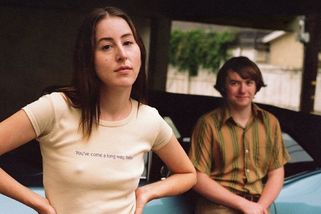 První dojmy: romantika Lékořicová pizza P. T. Andersona