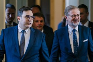 Otazníky kolem Lipavského. Ústavní právníci řekli,...