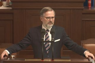 Fiala ve sněmovně: Válka na Ukrajině se dotkne nás všech, nesmíme se rozhádat