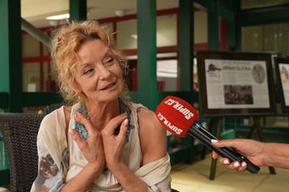 Vilma Cibulková (61) šokuje účesem: Ve vlasech nosí umělé dredy. Kadeřníci jsou její hřívou zděšeni - Super.cz