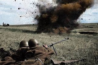 Drtivá porážka nacistů u Kurska? Historik: Stovky zničených tanků jsou mýtus