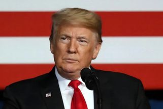 Trump zakázal transgender sportovkyním soutěžit v ženských kategoriích - Echo24.cz