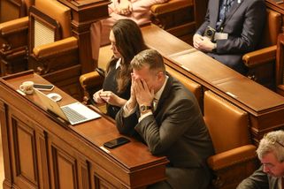 Filip Turek měl jednání ve sněmovně vyměnit za náv...