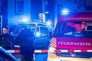 Řidič v Giessenu vjel do lidí na zastávce - Seznam Zprávy