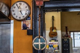 Fotky: Kouzlo nádražních hospod. Tady snadno zmeškáte vlak - Seznam Zprávy