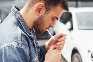 EU chce omezit kouření jen na doma. Doporučila státům zakázat kouření na veřejných prostranstvích - EnergoZrouti.cz