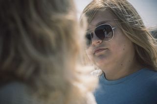 Z té podoby mrazí: Víme, kdo se objeví v roli Artura Štaidla v minisérii Iveta - Super.cz