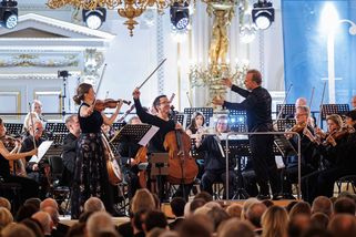 Recenze: Na Hradě dirigoval šéf Metropolitní opery. Poslouchal i prezident - Seznam Zprávy