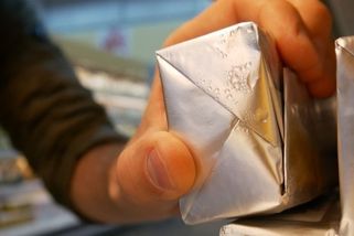 „Chtěla jsem jen koupit máslo v akci. Doma jsem se pak rozbrečela,“ svěřuje se čtenářka s potyčkou v obchodě