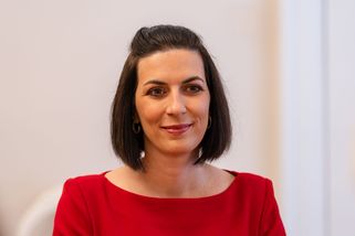 Pekarová Adamová vrací úder Okamurovi. Promluvila...