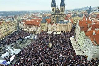 Stal se symbolem. Podpora prezidenta Pavla nemá v Evropě obdoby, říká politolog