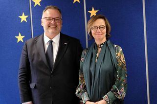 Bednárik v Bruselu vyjednával budoucnost financování železnice