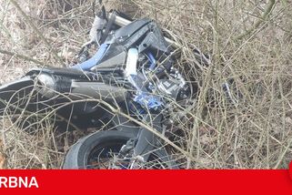 Dva šestnáctiletí chlapci na motorkách se srazili. Řidičák neměl ani jeden z nich