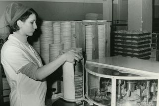 Retro cukrovinky: Za socialismu jsme mlsali Atlasky či Lipo. Mnoho sladkostí se jim dnes nevyrovná - Médium.cz