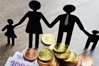 Komentář: Napůl plná sklenice reformy sociálních dávek i magické číslo 29 - Seznam Zprávy