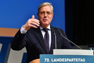 Odejděte z EU, nepotřebujeme Putinovy trojské koně. Německý poslanec se obul do Slovenska a Maďarska - Novinky