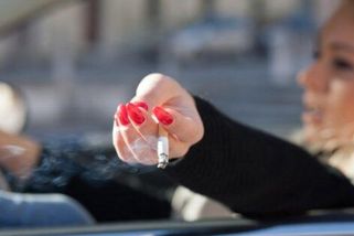 Je povolené kouření v autě? - Portál řidiče