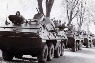 Okupanty z donucení. Polská účast v invazi do Československa v srpnu 1968 - Magazín Paměti národa