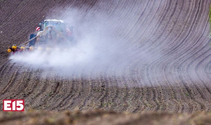 Washington ponouká zemědělce k nákupu ruských hnojiv - E15.cz