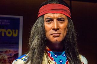 Nakladatelství po nařčení z rasismu stáhlo dětské knihy na motivy Vinnetoua - Seznam Zprávy