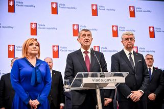 Co udělá Babiš s drahým benzinem a naftou? Mluvil o tom s Schillerovou