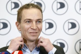 Bartoš oznámil kandidaturu na šéfa Pirátů. A posypal si hlavu popelem - Novinky