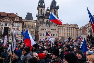 Demonstrace na podporu Pavla: Češi vyjdou do ulic na stovkách míst po celé zemi