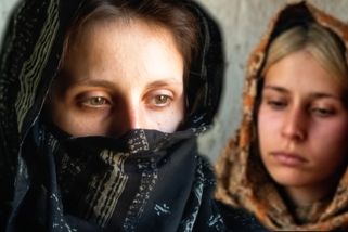 2 roky v pekle Pákistánu a návrat do české nenávisti: Osud unesených turistek dodnes rozděluje národ - Médium.cz